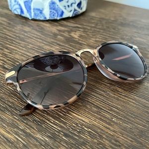 Women sunglasses